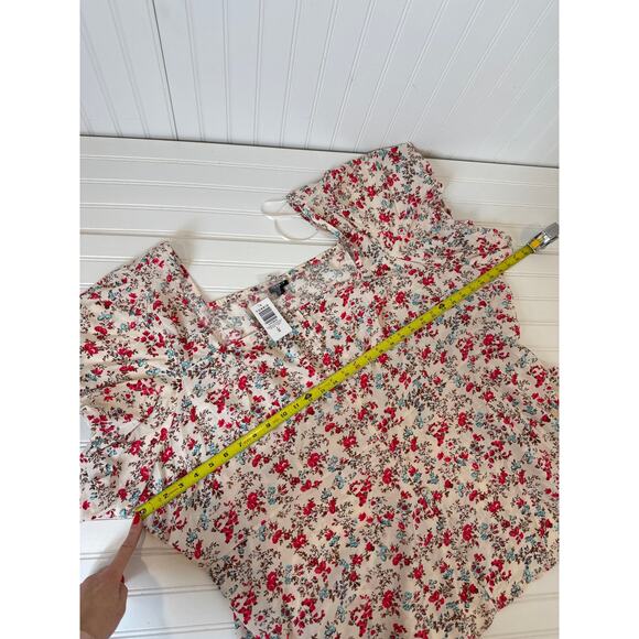 NWT Torrid Peplum Challis Puff Short Sleeve Top Greenhouse Floral Dew Size 6X - Picture 5 of 8